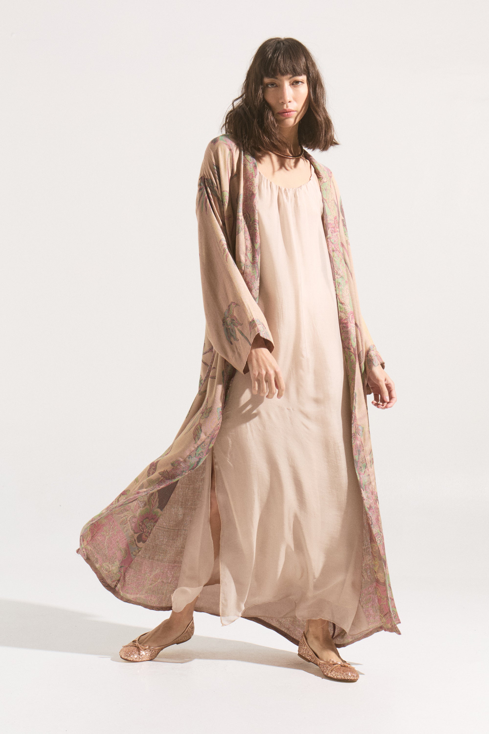 Kimono Largo Sakura – Cashmere & Seda Estampado
