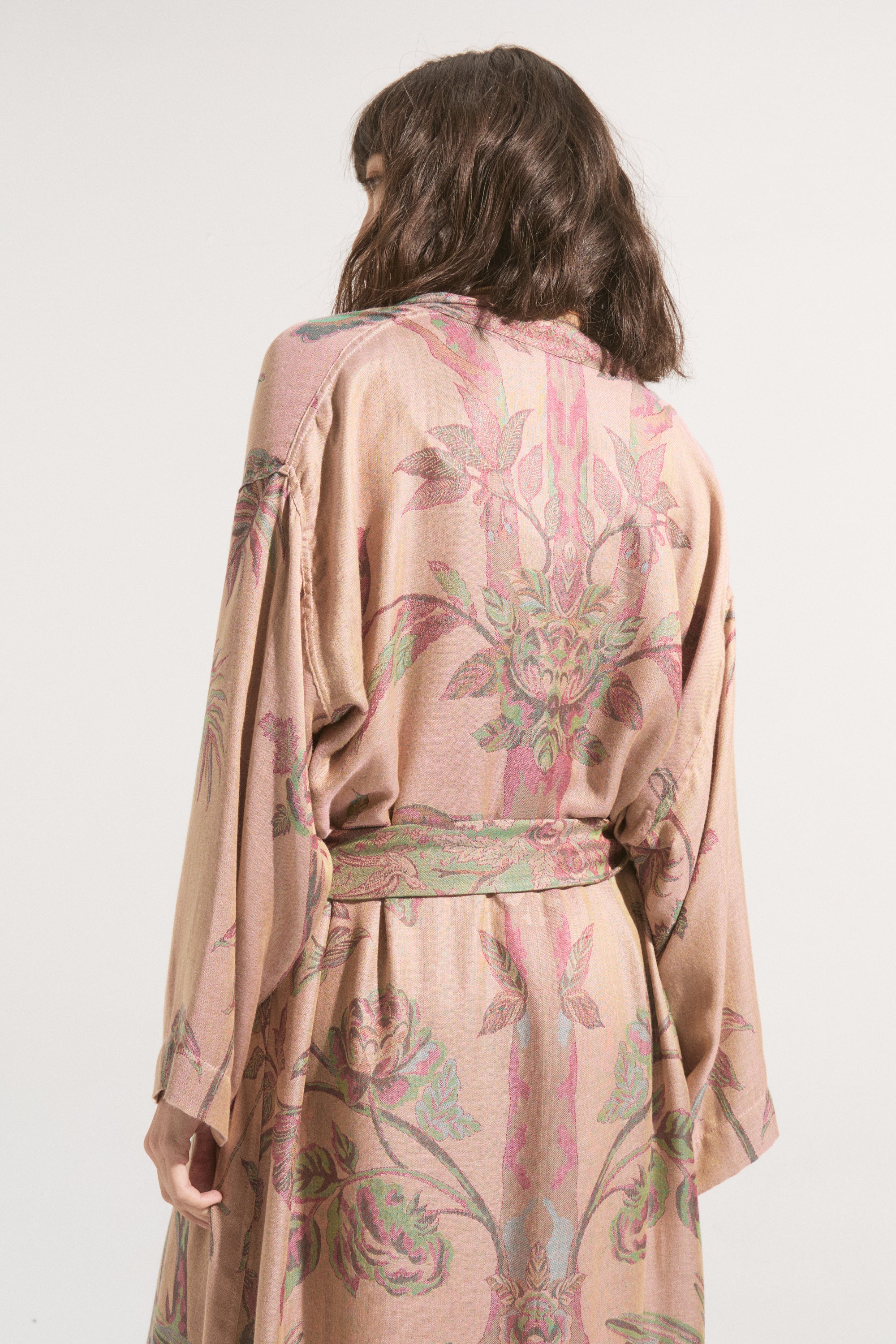 Kimono Largo Sakura – Cashmere & Seda Estampado