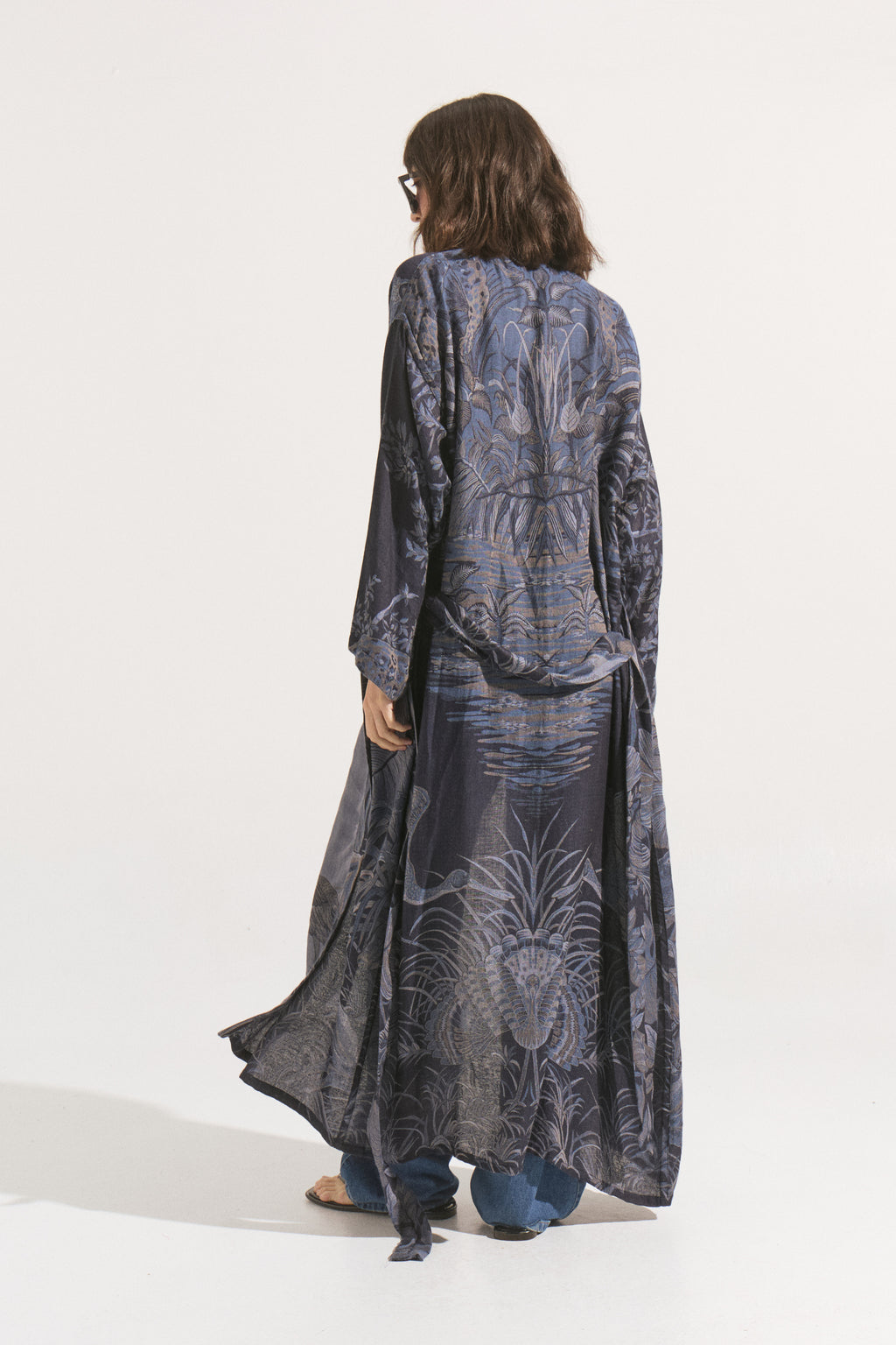Kimono Largo Midnight Garden – Cashmere & Seda Estampado