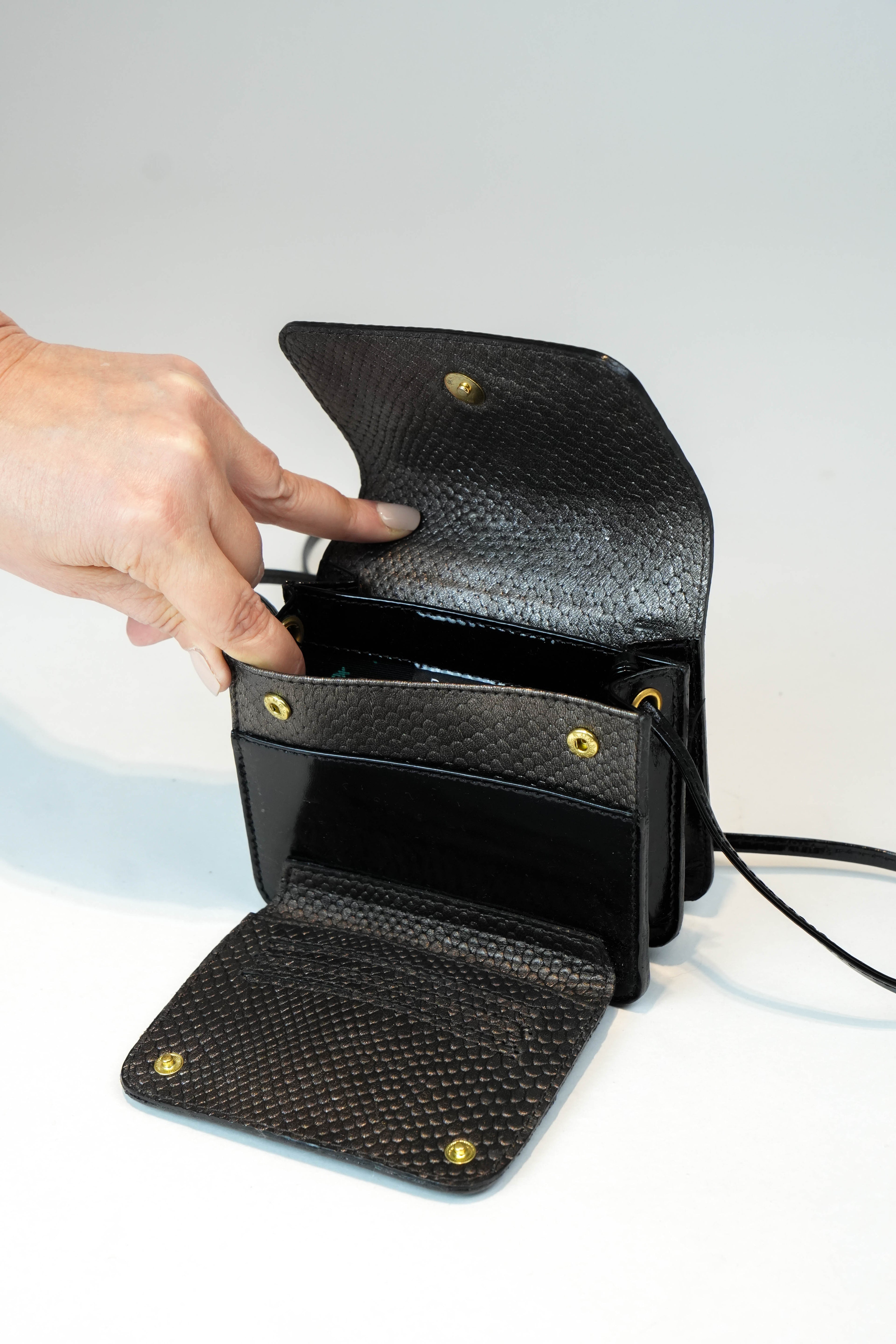 Clutch Peter Kent Mini – Charol Negro