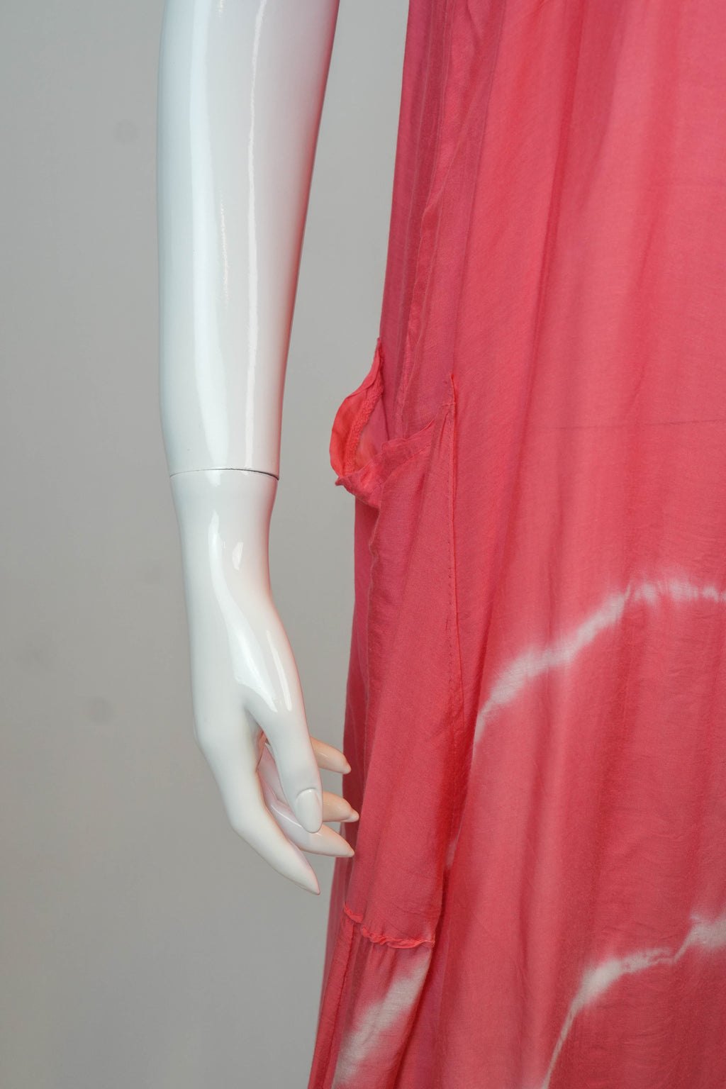 Vestido de Seda Coral